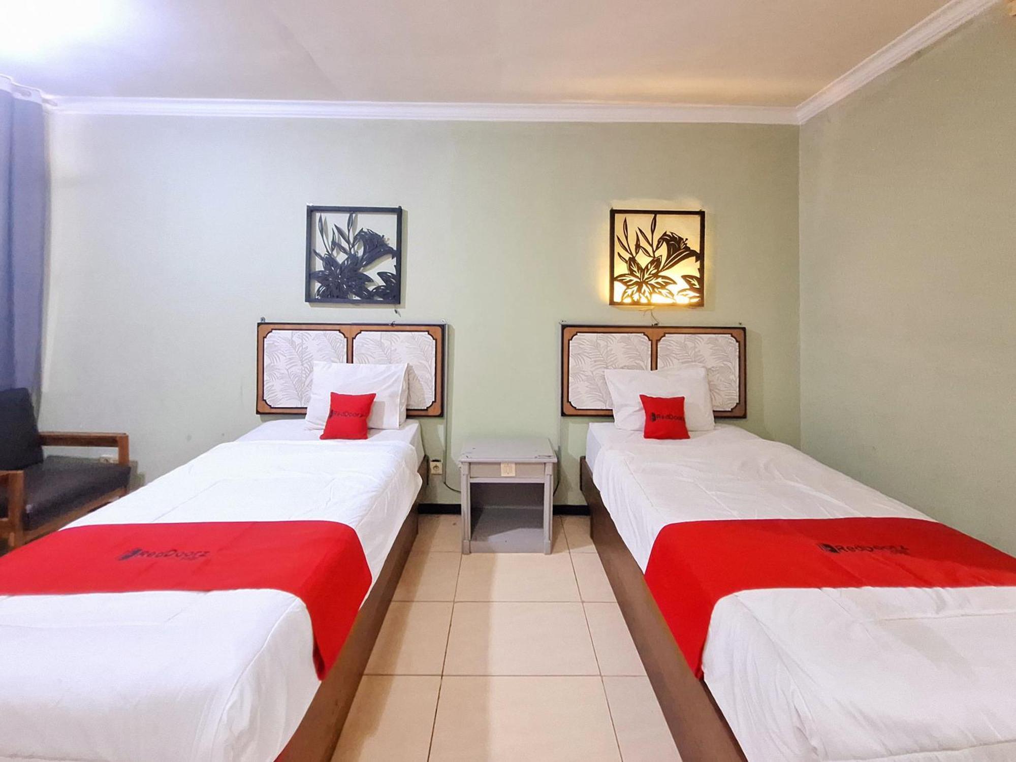 Reddoorz Near Stadion Semeru Lumajang Jawa Timur Zewnętrze zdjęcie