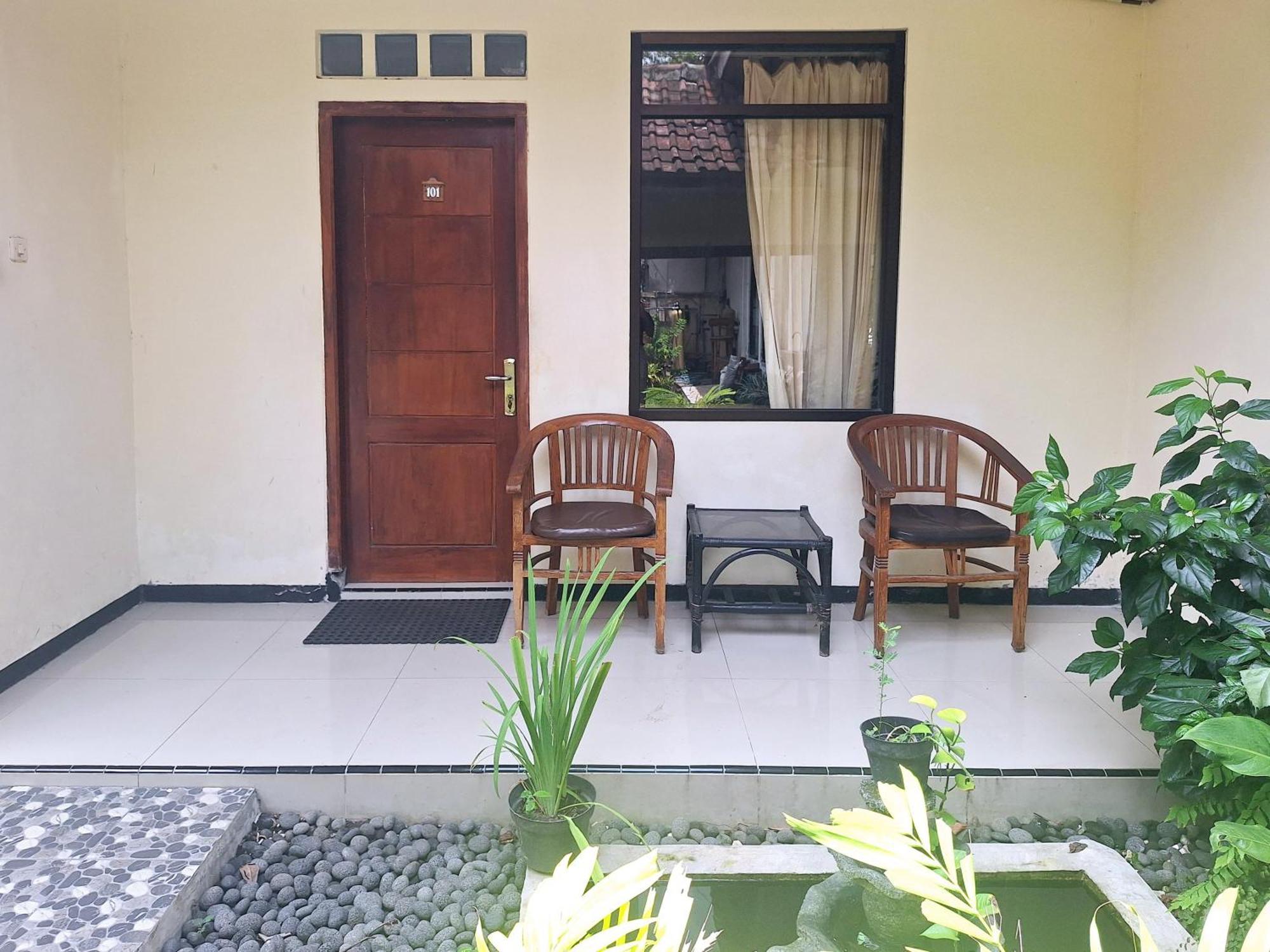 Reddoorz Near Stadion Semeru Lumajang Jawa Timur Zewnętrze zdjęcie